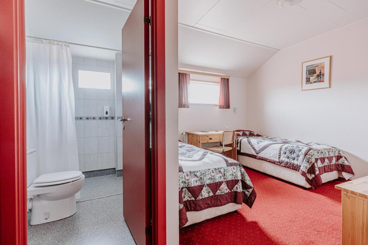 Narfastadir Guesthouse Laugar  Exteriör bild